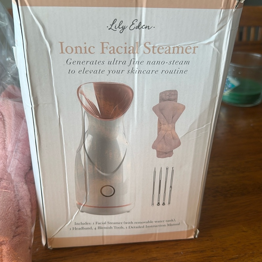 NWT Lily Eden Ionic Facial Steamer